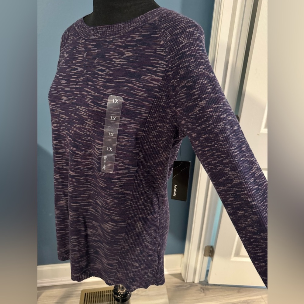 Relativity sweater - Picture 3 of 3